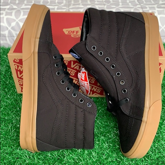 VANS MEN’S SK8-Hi REISSUE CANVAS GUM BLACK/LGHTGM Sneakers - Picture 2 of 16